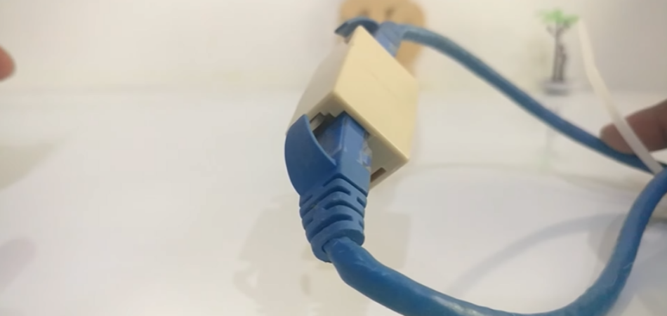 Can I Connect 2 Ethernet Cables Together? 1
