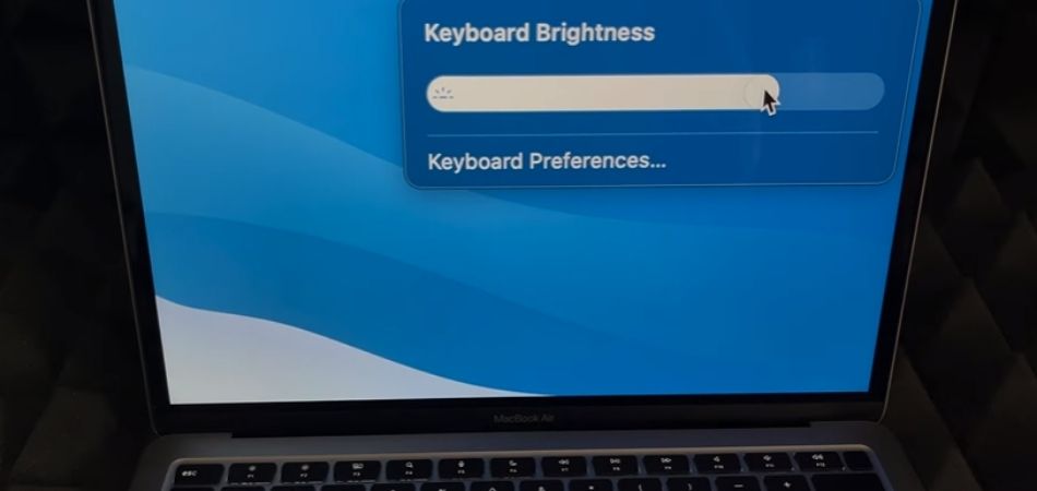 How To Turn Off Mac Keyboard Light? 1