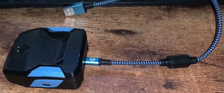 use the USB you received to connect the Cronus Zen to your computer